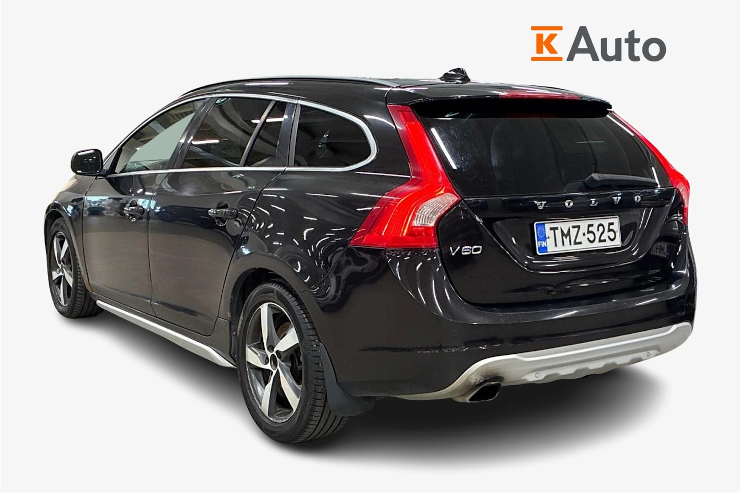 musta Volvo V60 2010 kuva 2.