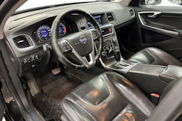 musta Volvo V60 2010 kuva 6.