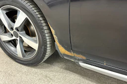 musta Volvo V60 2010 kuva 32.