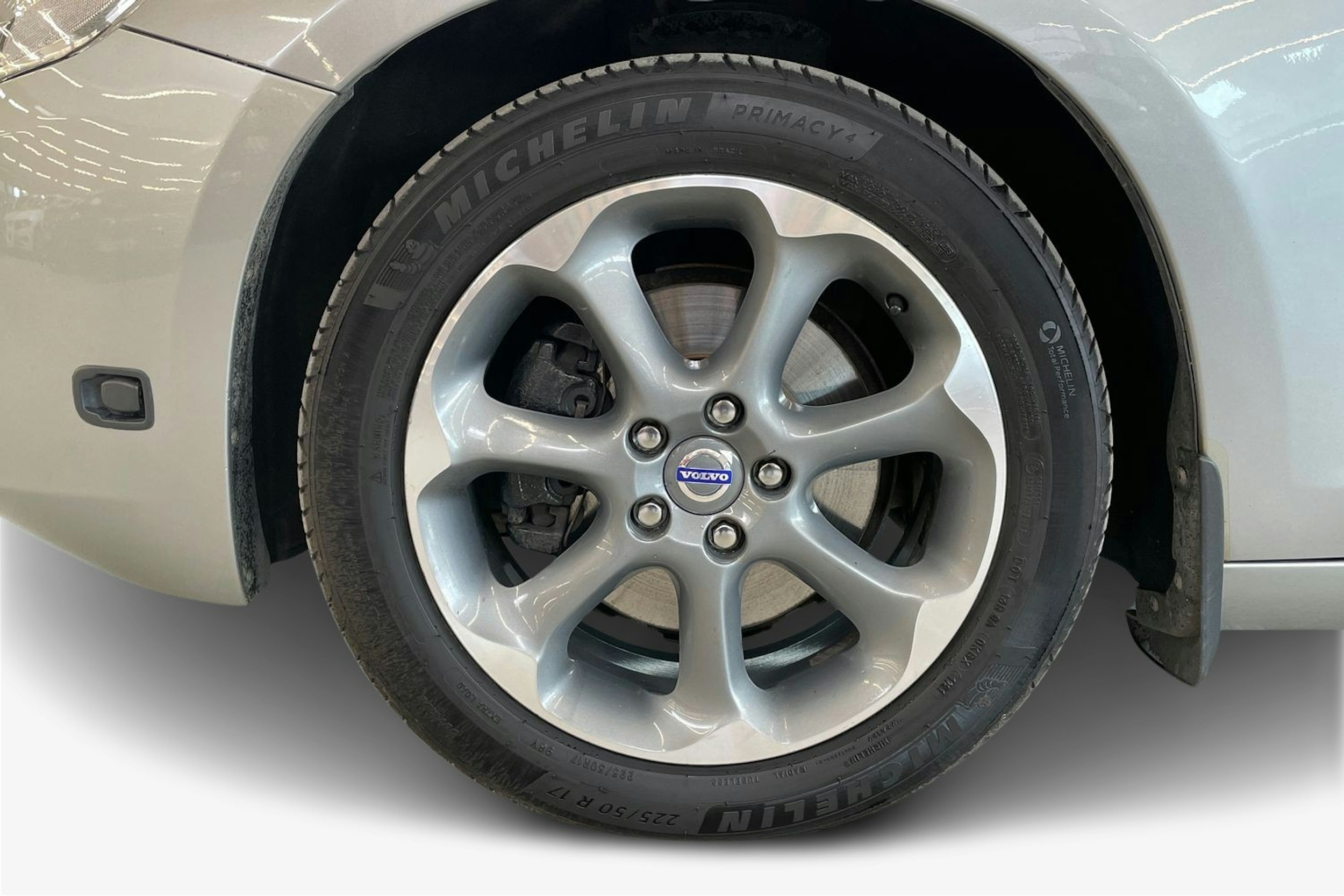 harmaa Volvo V60 2011 kuva 11.