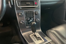 harmaa Volvo V60 2011 kuva 19.