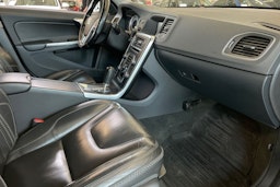 harmaa Volvo V60 2011 kuva 22.