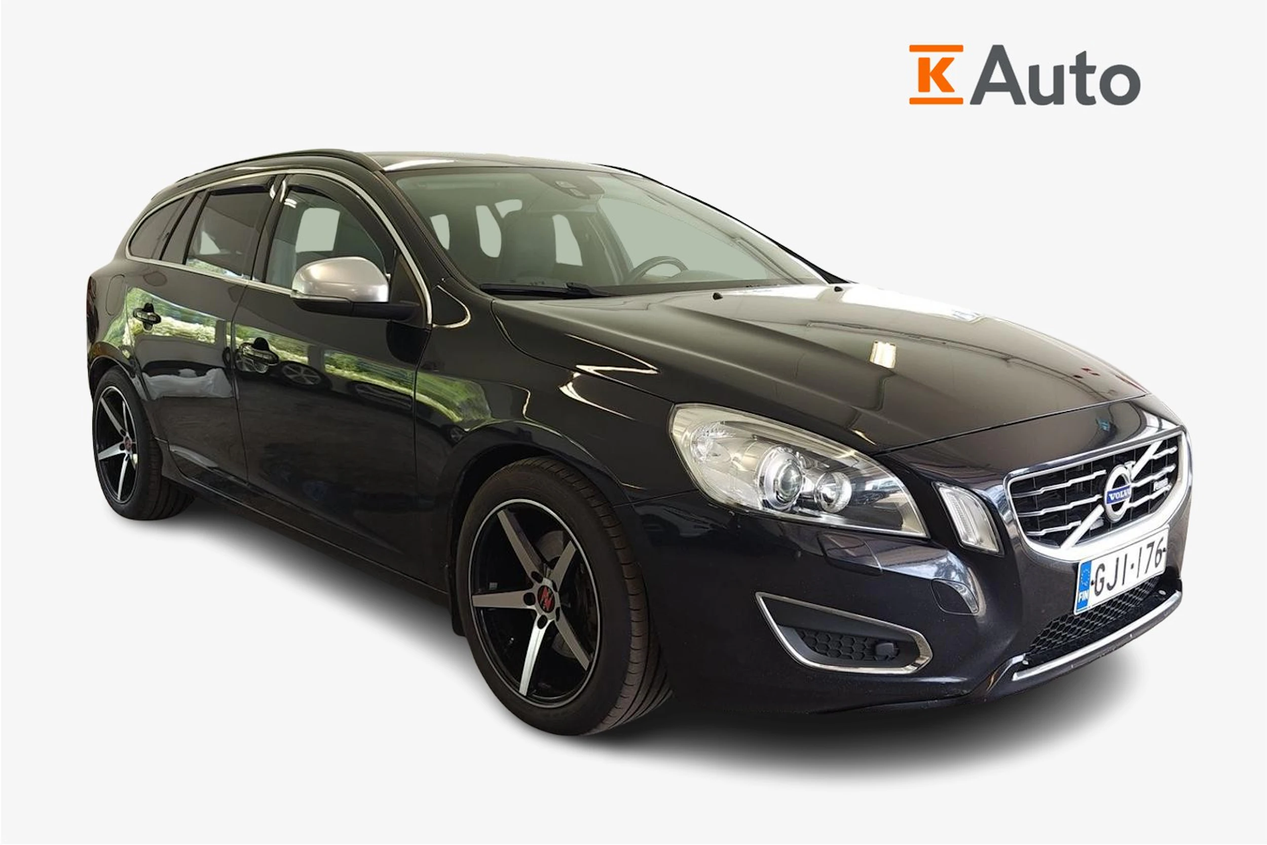 musta Volvo V60 2011 kuva 1.