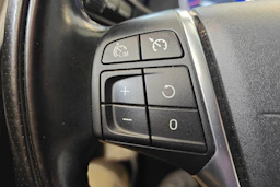 musta Volvo V60 2011 kuva 16.