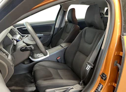 oranssi Volvo V60 2011 kuva 6.