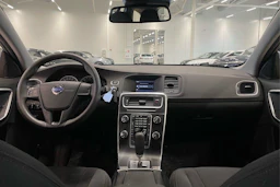 oranssi Volvo V60 2011 kuva 11.