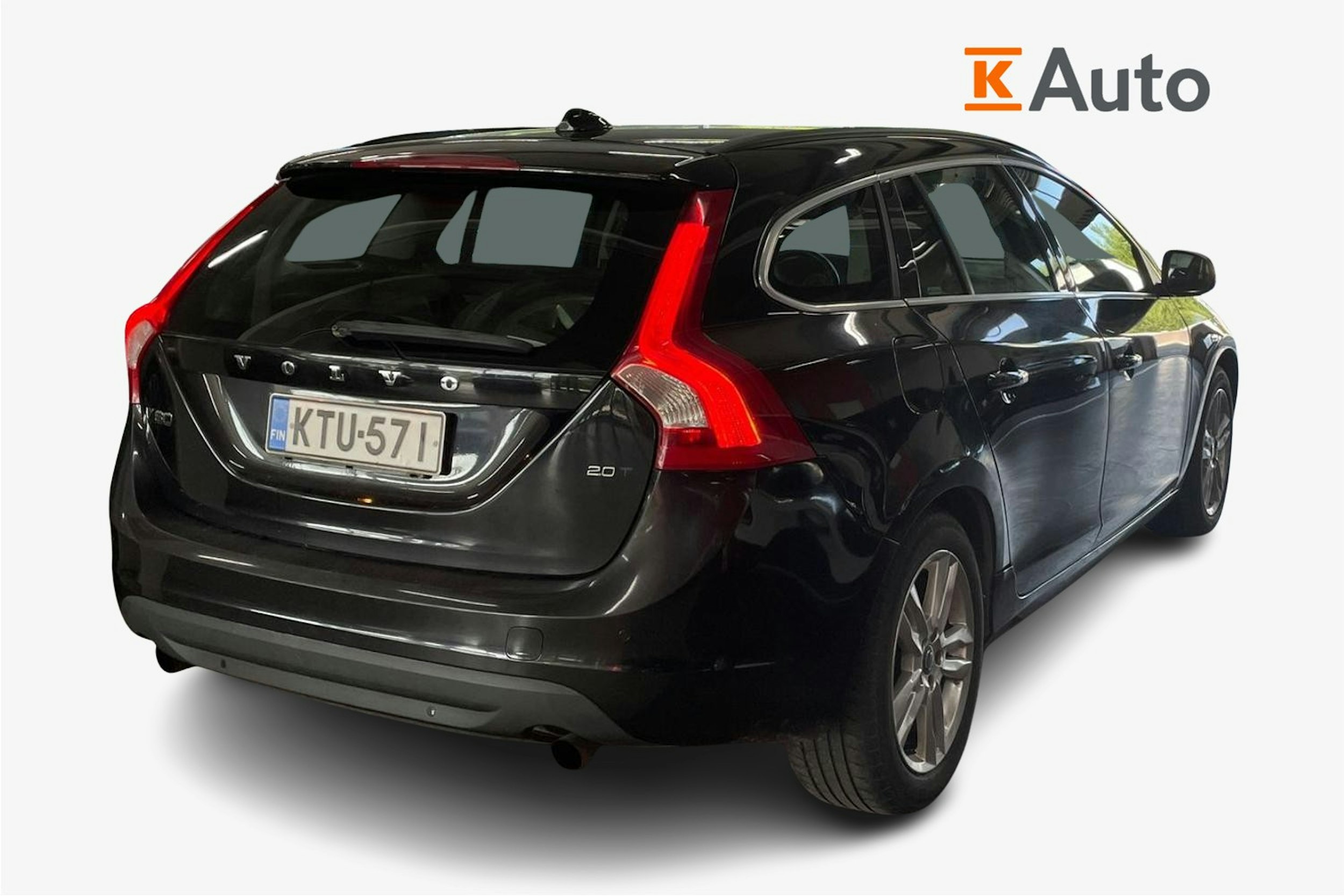 Musta Volvo V60 2011 kuva 2.