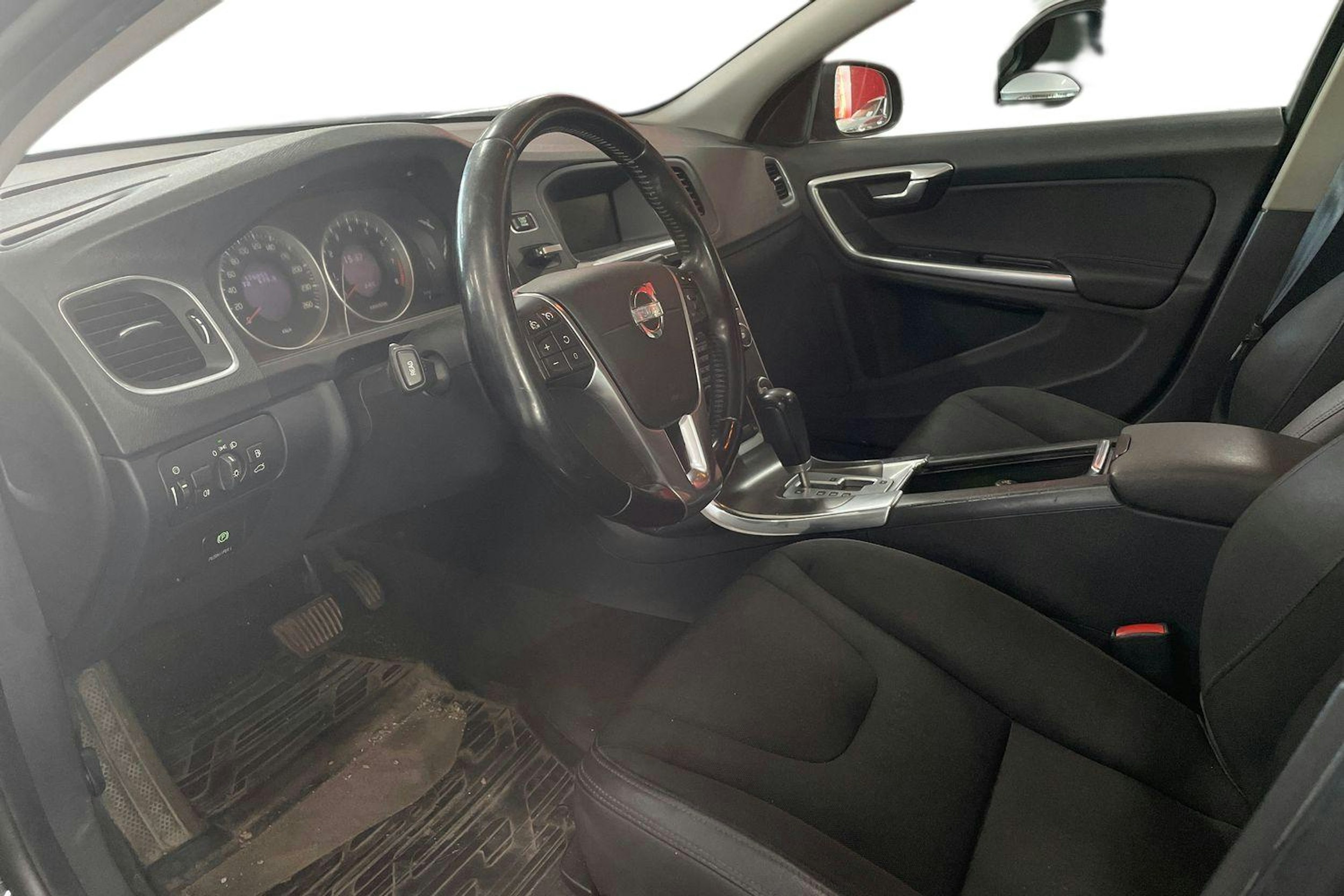 Musta Volvo V60 2011 kuva 3.