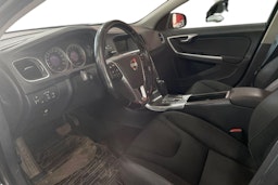 Musta Volvo V60 2011 kuva 3.