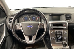harmaa Volvo V60 2011 kuva 9.