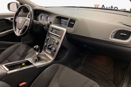 harmaa Volvo V60 2011 kuva 11.
