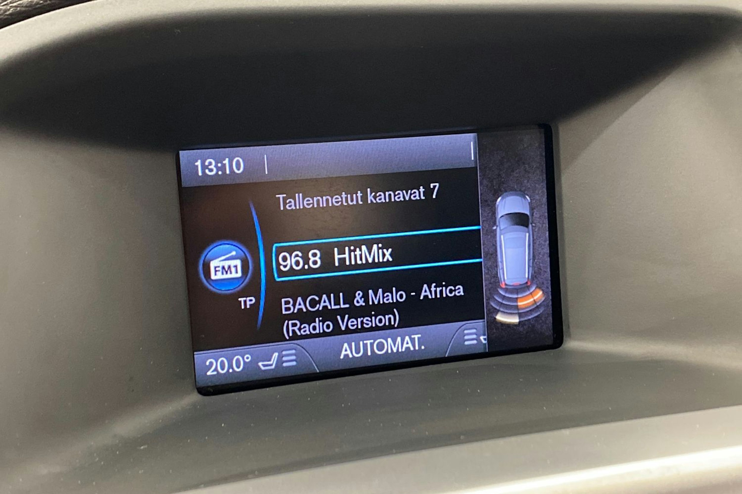 harmaa Volvo V60 2011 kuva 23.