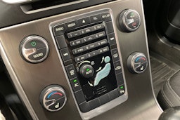 harmaa Volvo V60 2011 kuva 26.