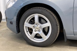 harmaa Volvo V60 2011 kuva 30.