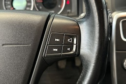musta Volvo V60 2012 kuva 20.