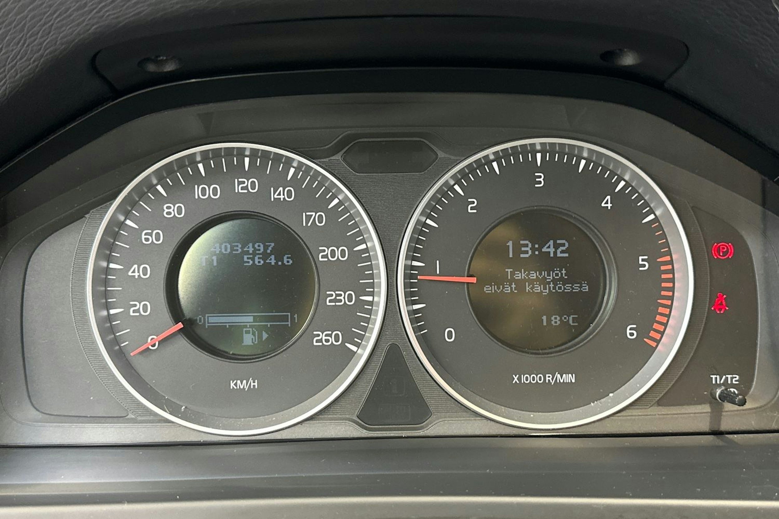 musta Volvo V60 2012 kuva 21.