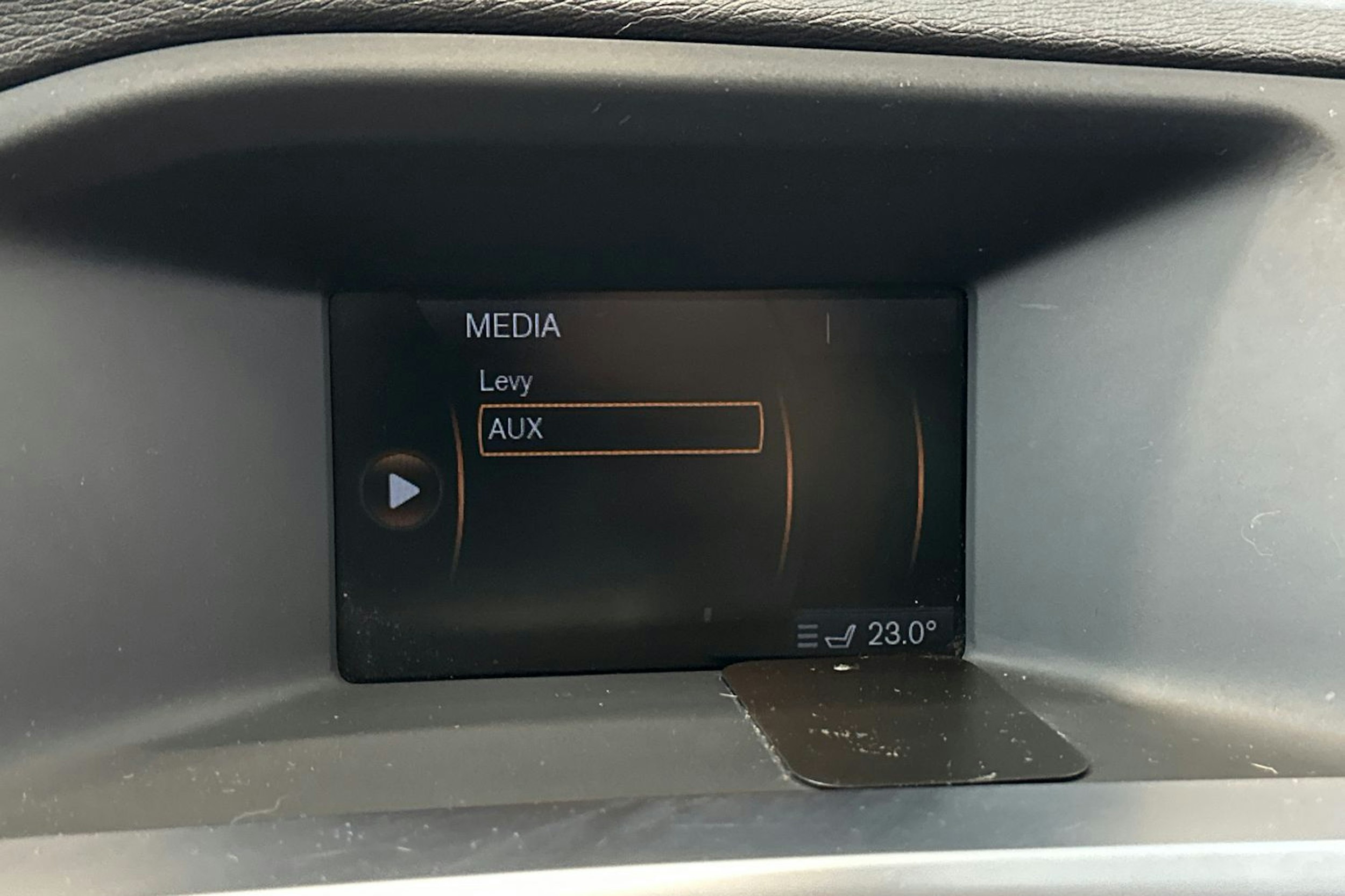 musta Volvo V60 2012 kuva 24.
