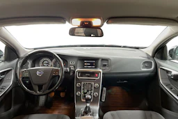 musta Volvo V60 2012 kuva 9.