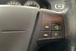 musta Volvo V60 2012 kuva 16.