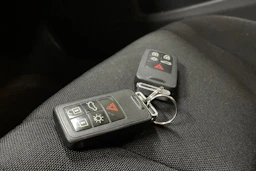 musta Volvo V60 2012 kuva 19.