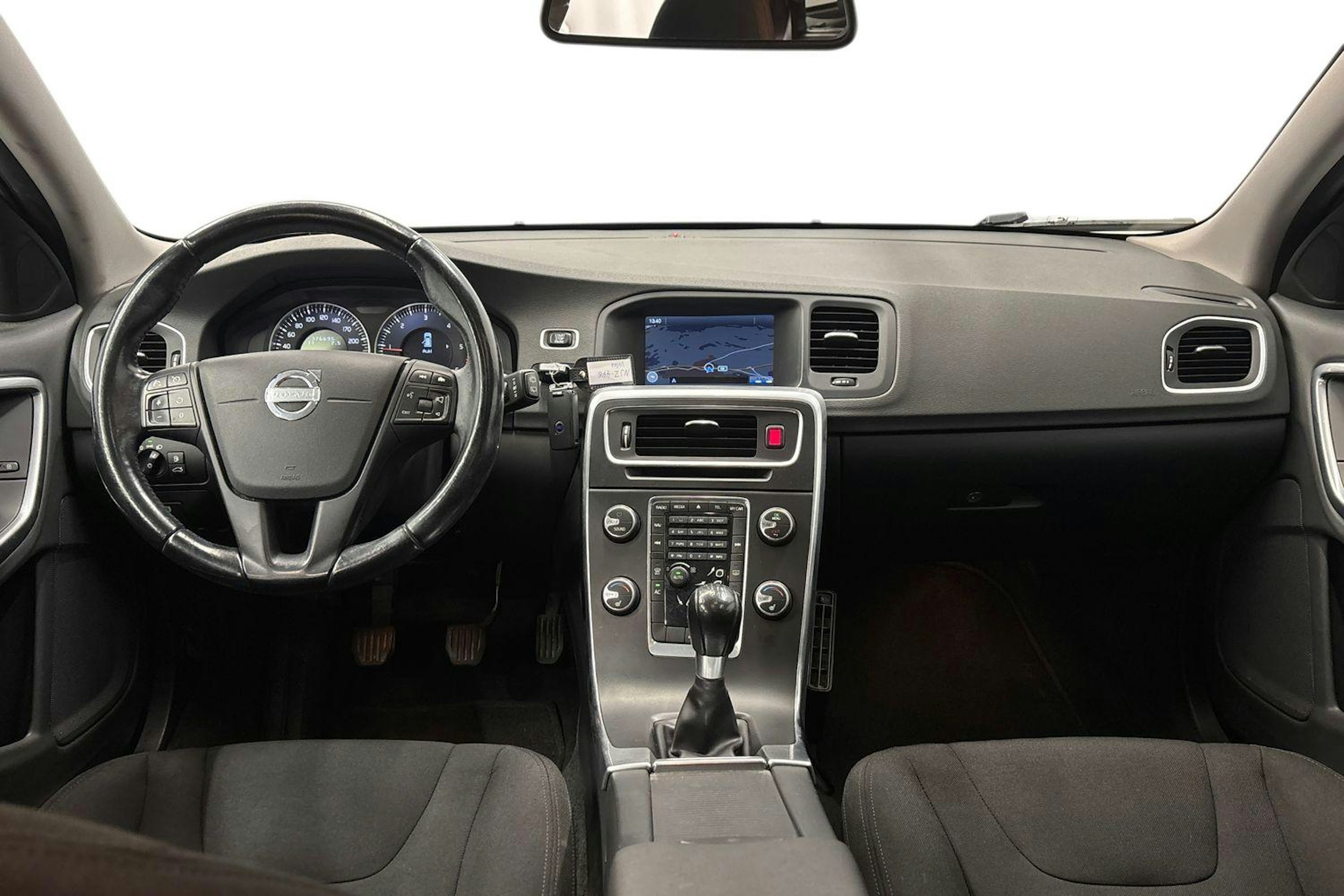 musta Volvo V60 2012 kuva 9.