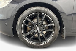 musta Volvo V60 2012 kuva 11.