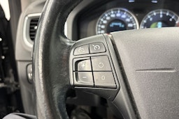 musta Volvo V60 2012 kuva 17.