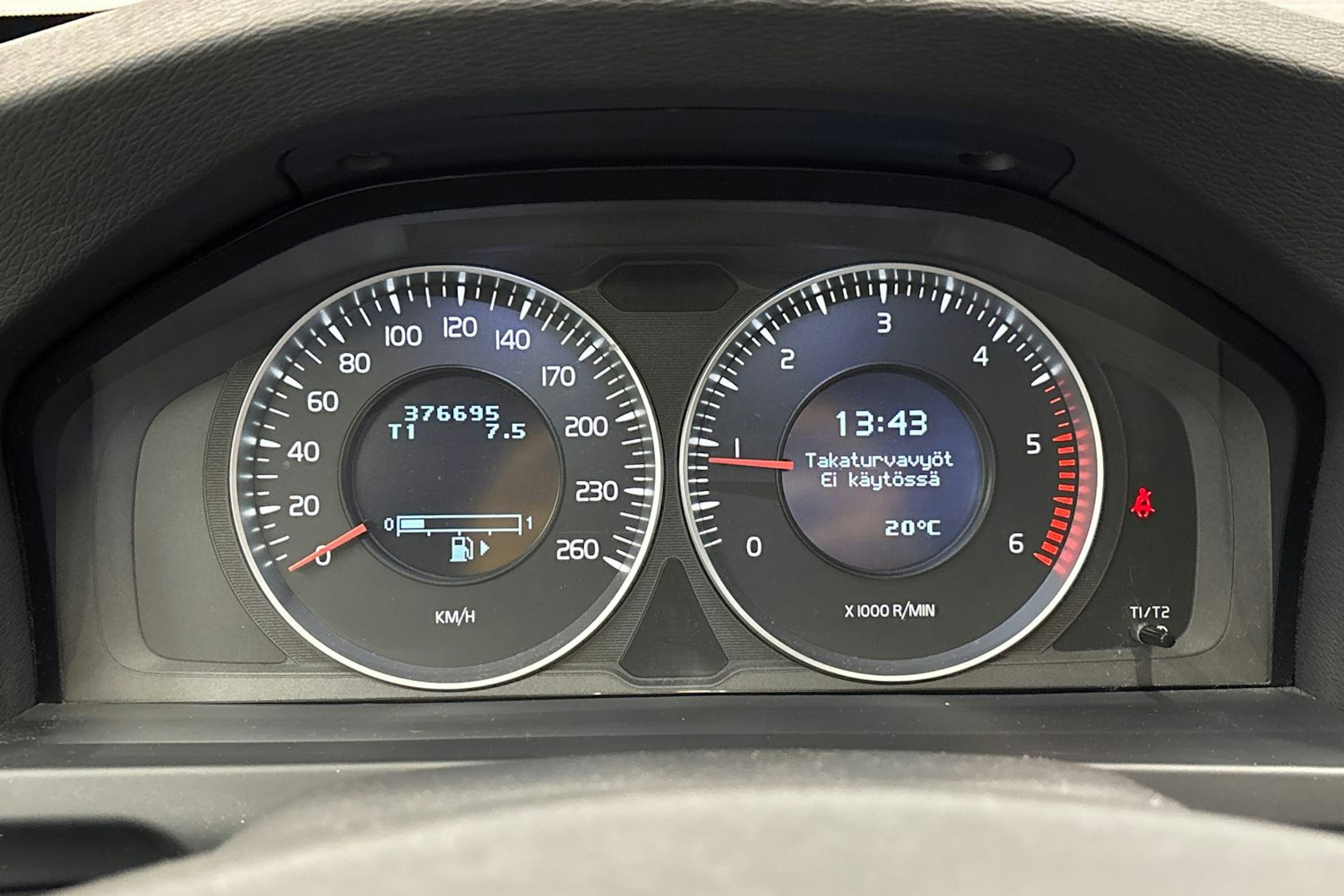 musta Volvo V60 2012 kuva 19.