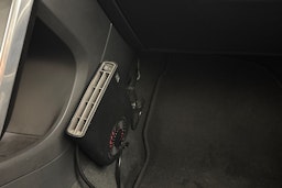 musta Volvo V60 2012 kuva 22.