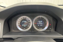 sininen Volvo V60 2013 kuva 19.