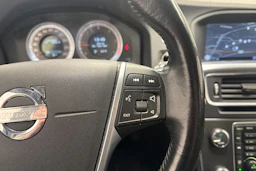 sininen Volvo V60 2013 kuva 21.