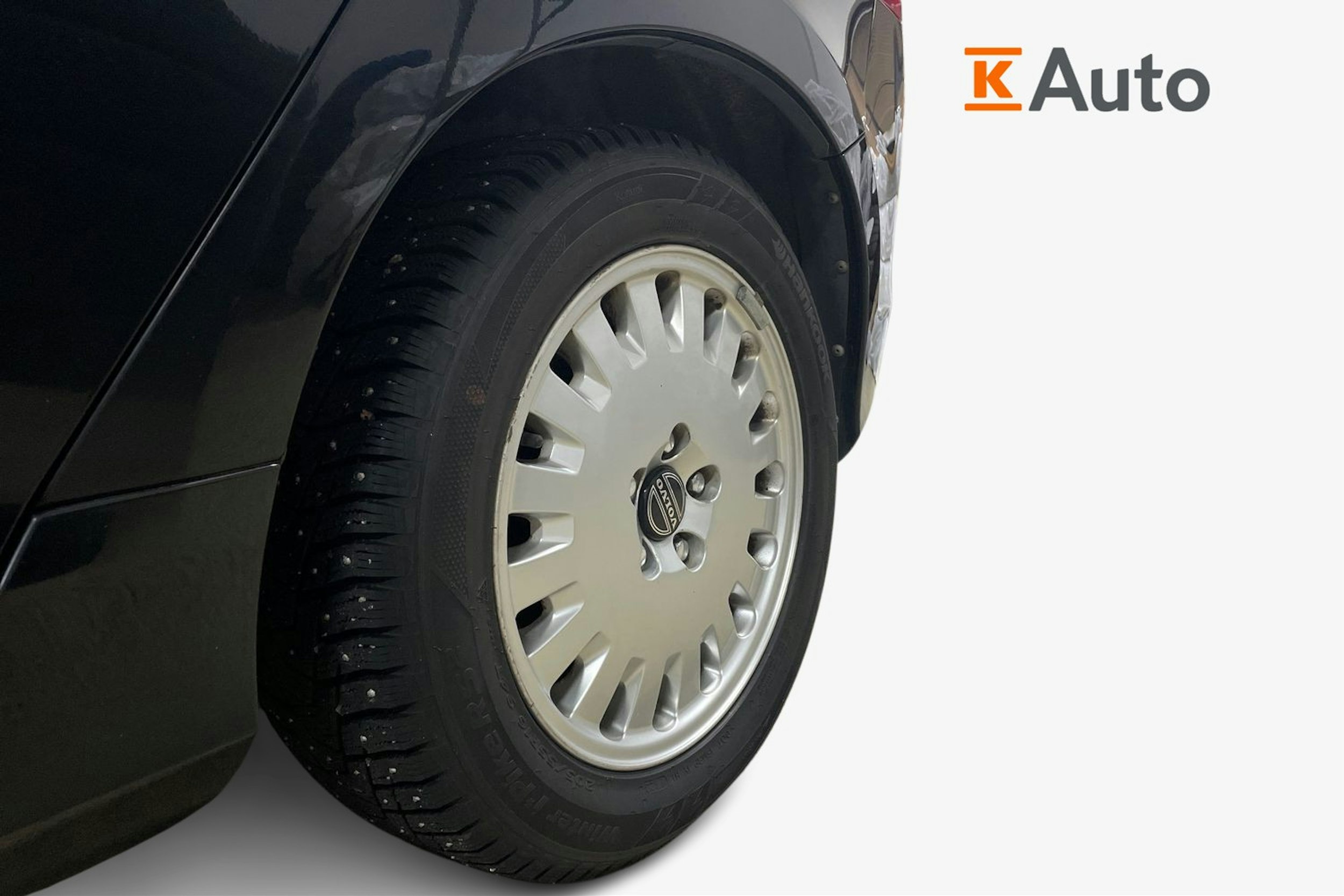 musta Volvo V60 2014 kuva 11.