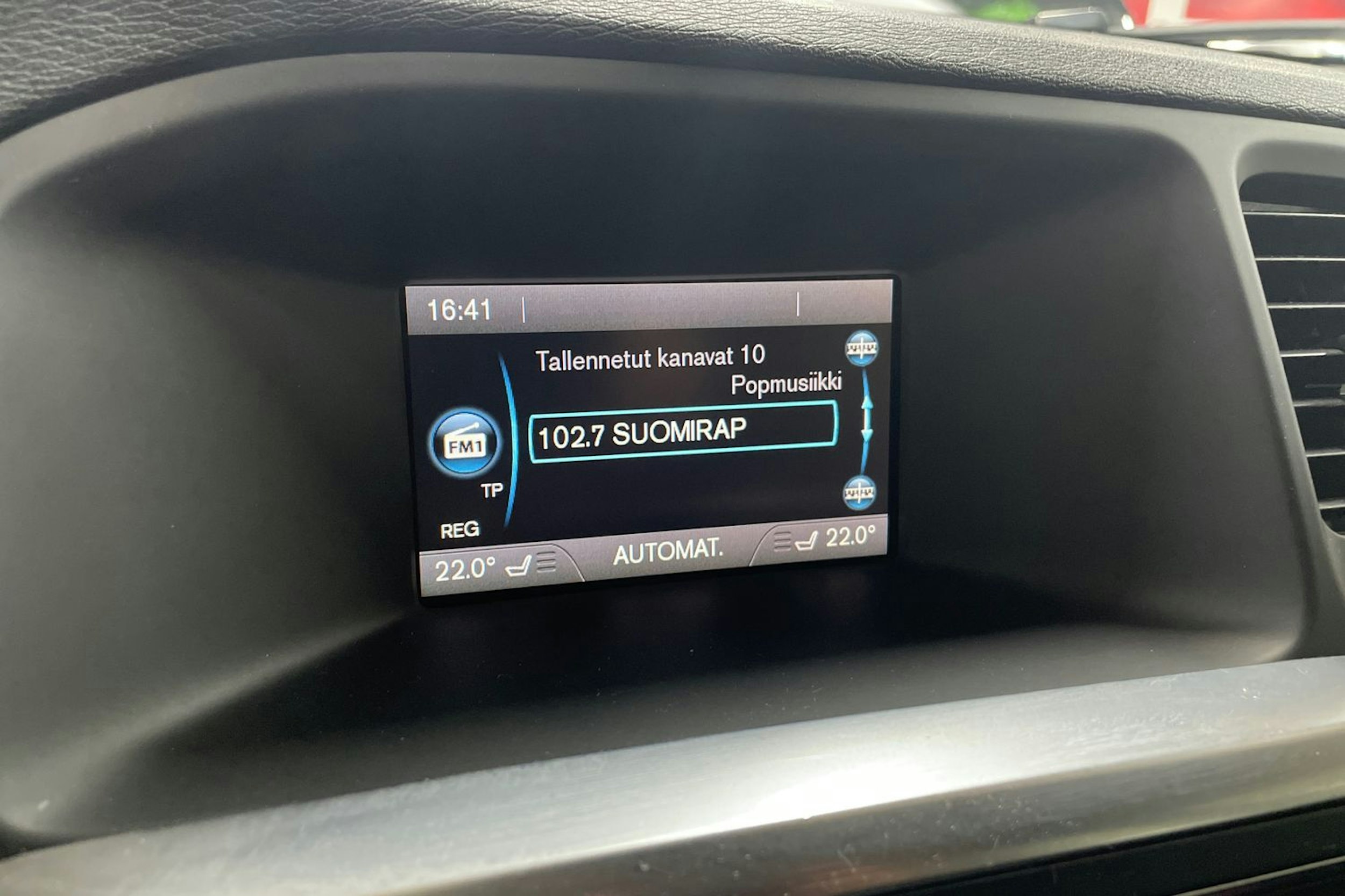 musta Volvo V60 2014 kuva 15.