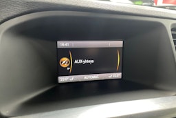 musta Volvo V60 2014 kuva 16.