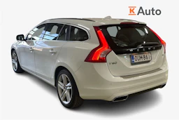 valkoinen Volvo V60 2014 kuva 2.