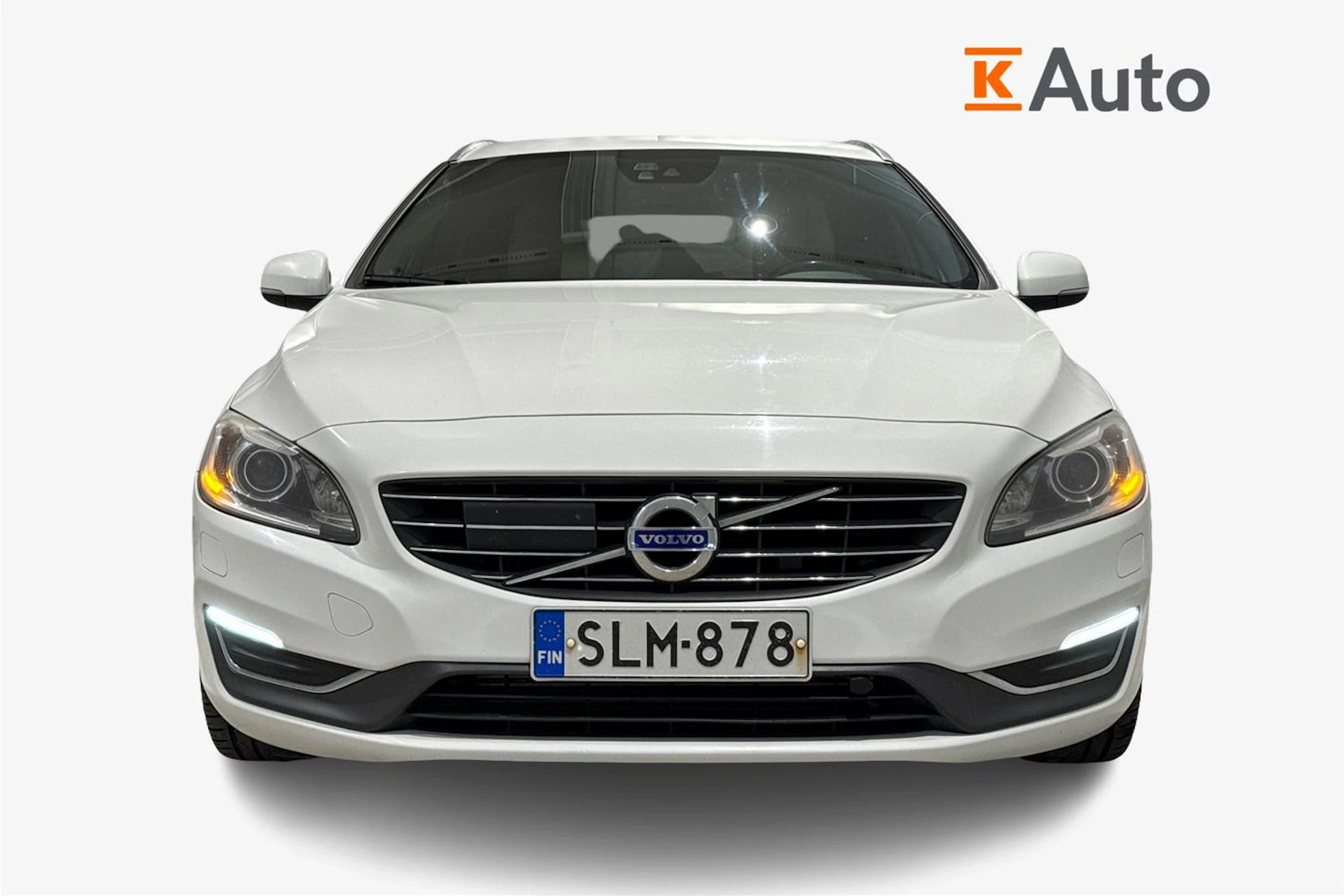 valkoinen Volvo V60 2014 kuva 5.