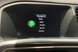 valkoinen Volvo V60 2014 kuva 19.