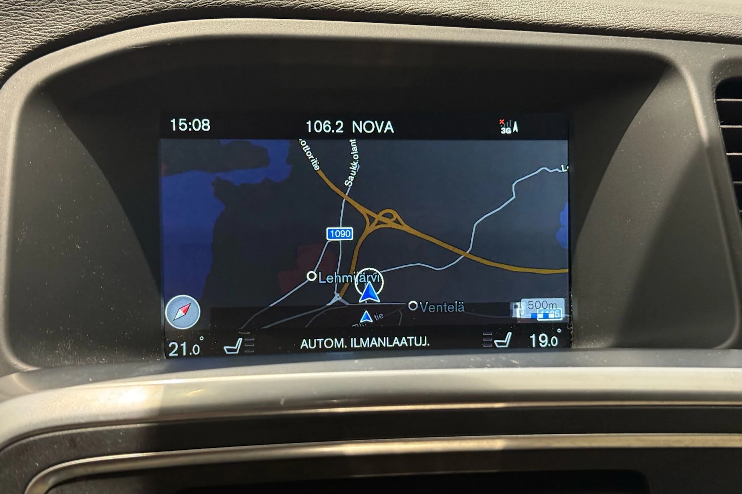 valkoinen Volvo V60 2014 kuva 20.