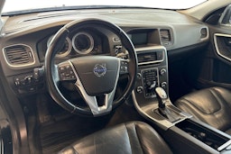 musta Volvo V60 2013 kuva 7.