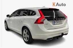 Valkoinen Volvo V60 2013 kuva 2.