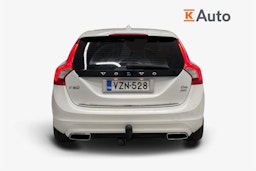 Valkoinen Volvo V60 2013 kuva 3.