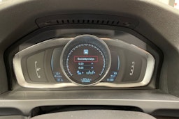 Valkoinen Volvo V60 2013 kuva 21.