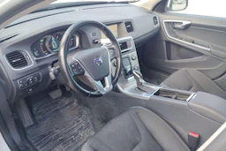 valkoinen Volvo V60 2013 kuva 3.