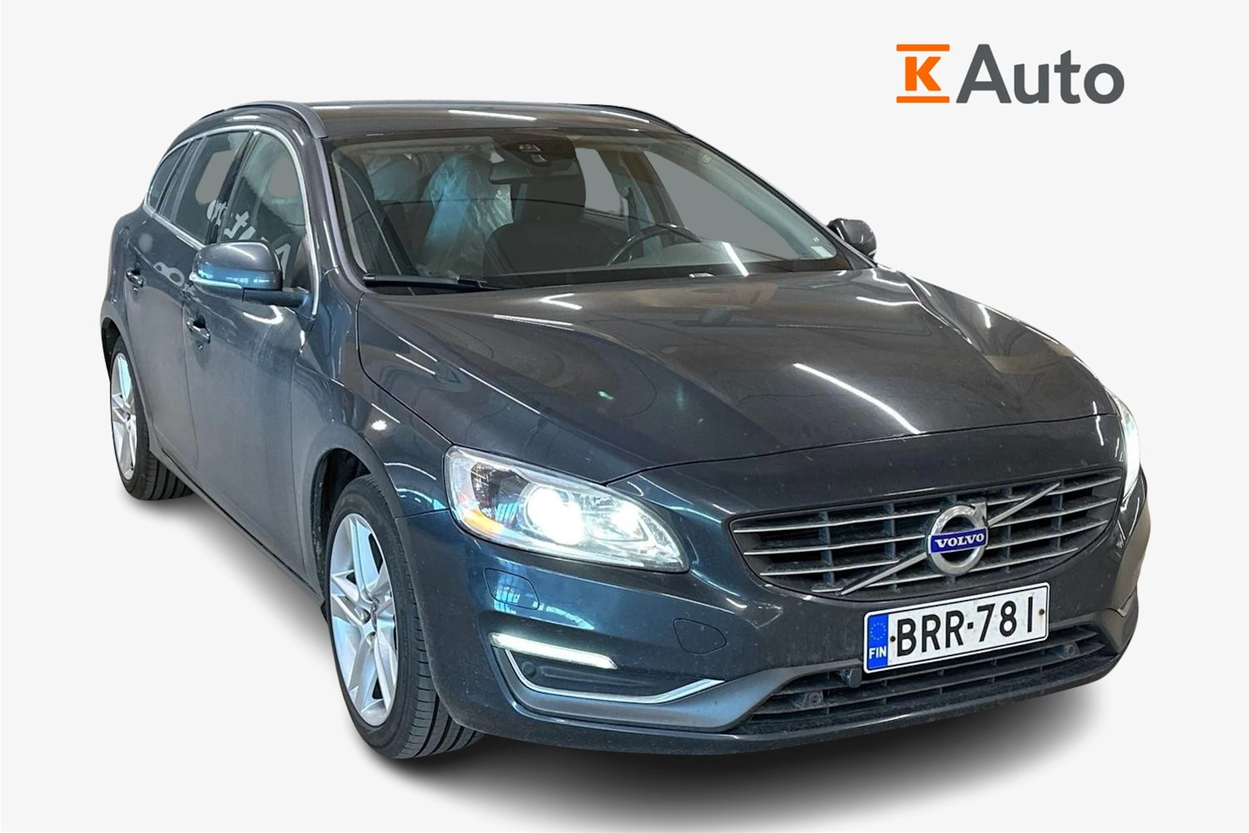 harmaa Volvo V60 2014 kuva 1.