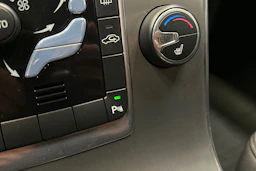 harmaa Volvo V60 2014 kuva 21.