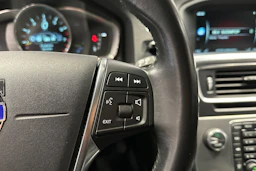 harmaa Volvo V60 2014 kuva 26.