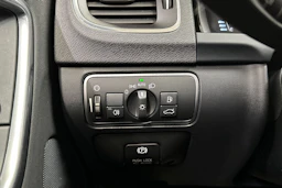 harmaa Volvo V60 2014 kuva 27.