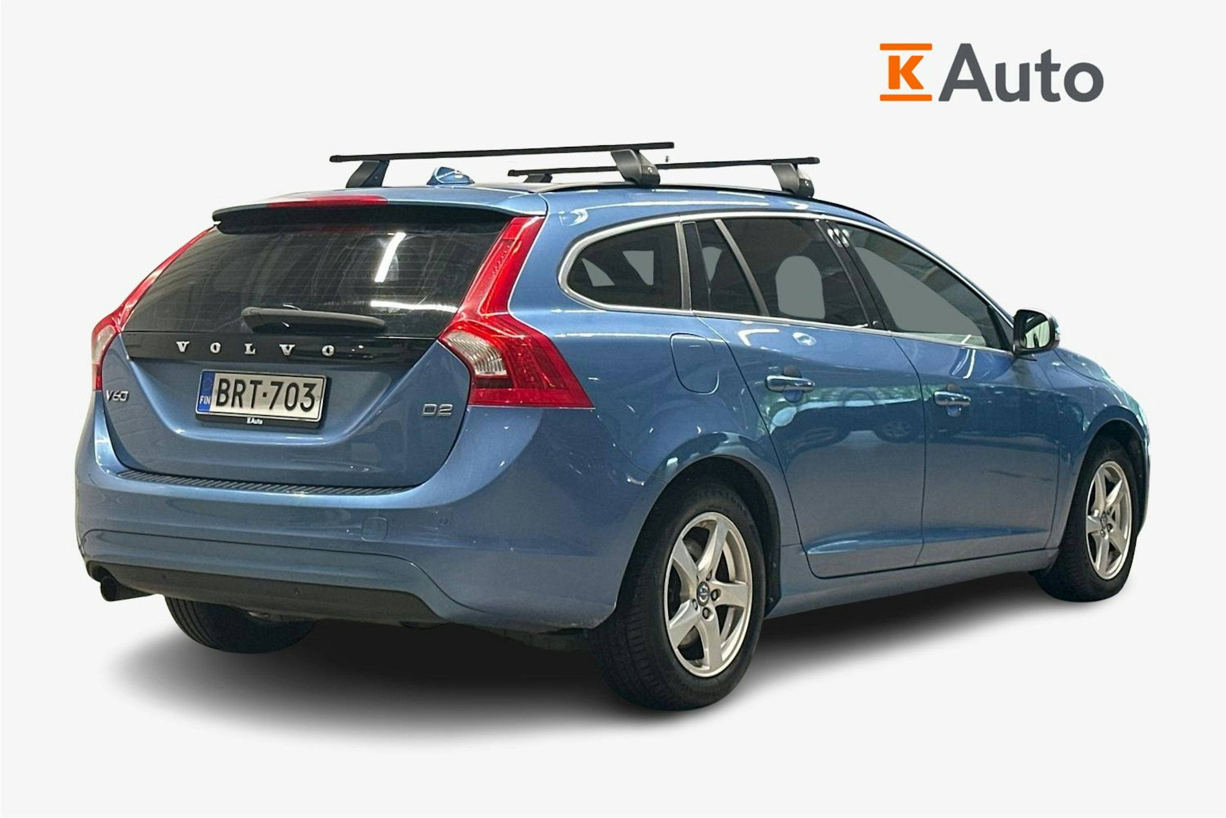 sininen Volvo V60 2014 kuva 2.