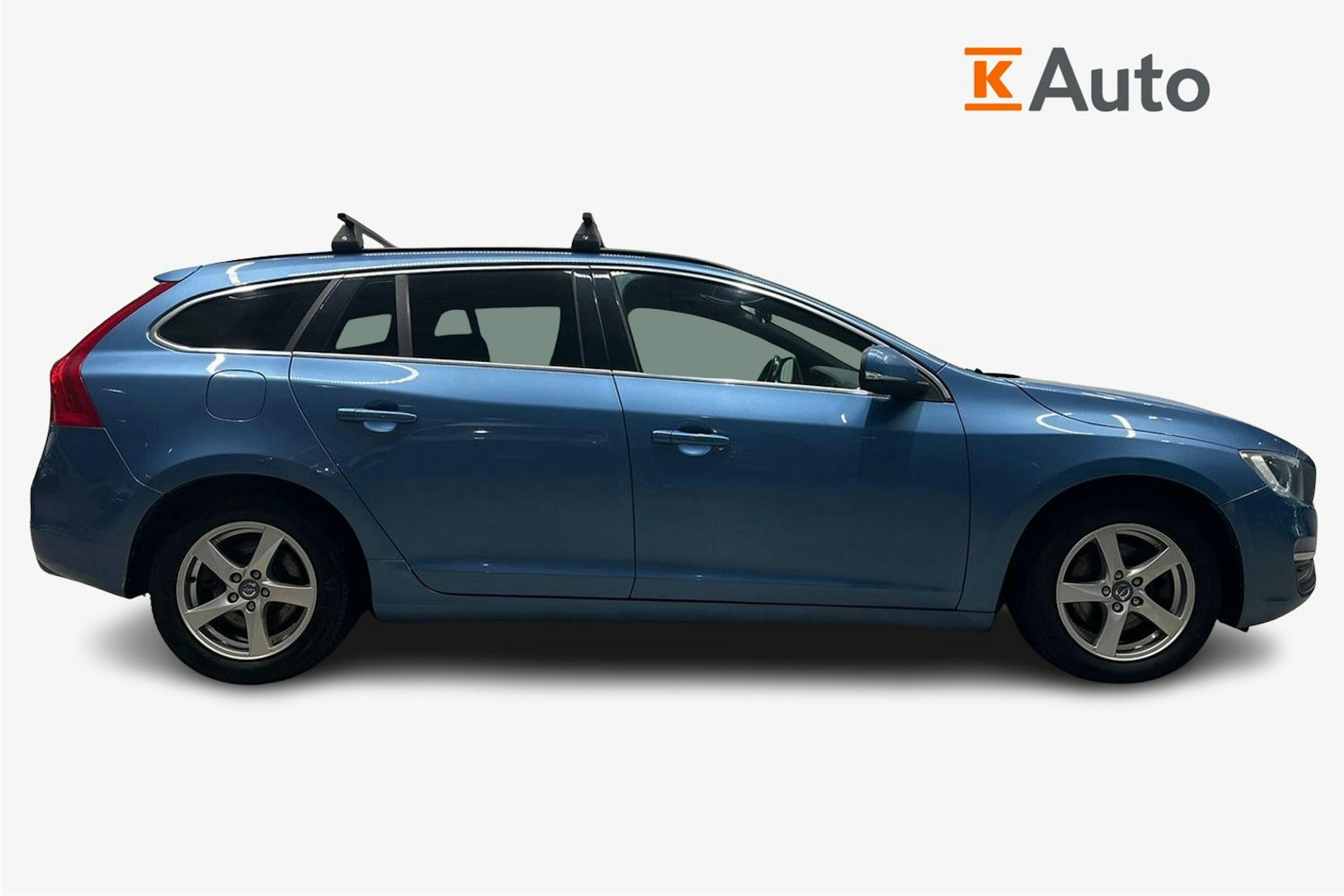 sininen Volvo V60 2014 kuva 6.