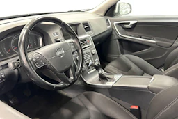 valkoinen Volvo V60 2014 kuva 3.